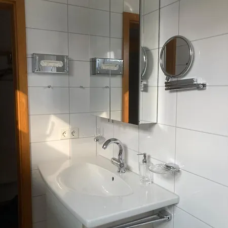 Idyllische Feldrandlage Im Kurgebiet Unweit Des Thermalbades * Bad Schonborn